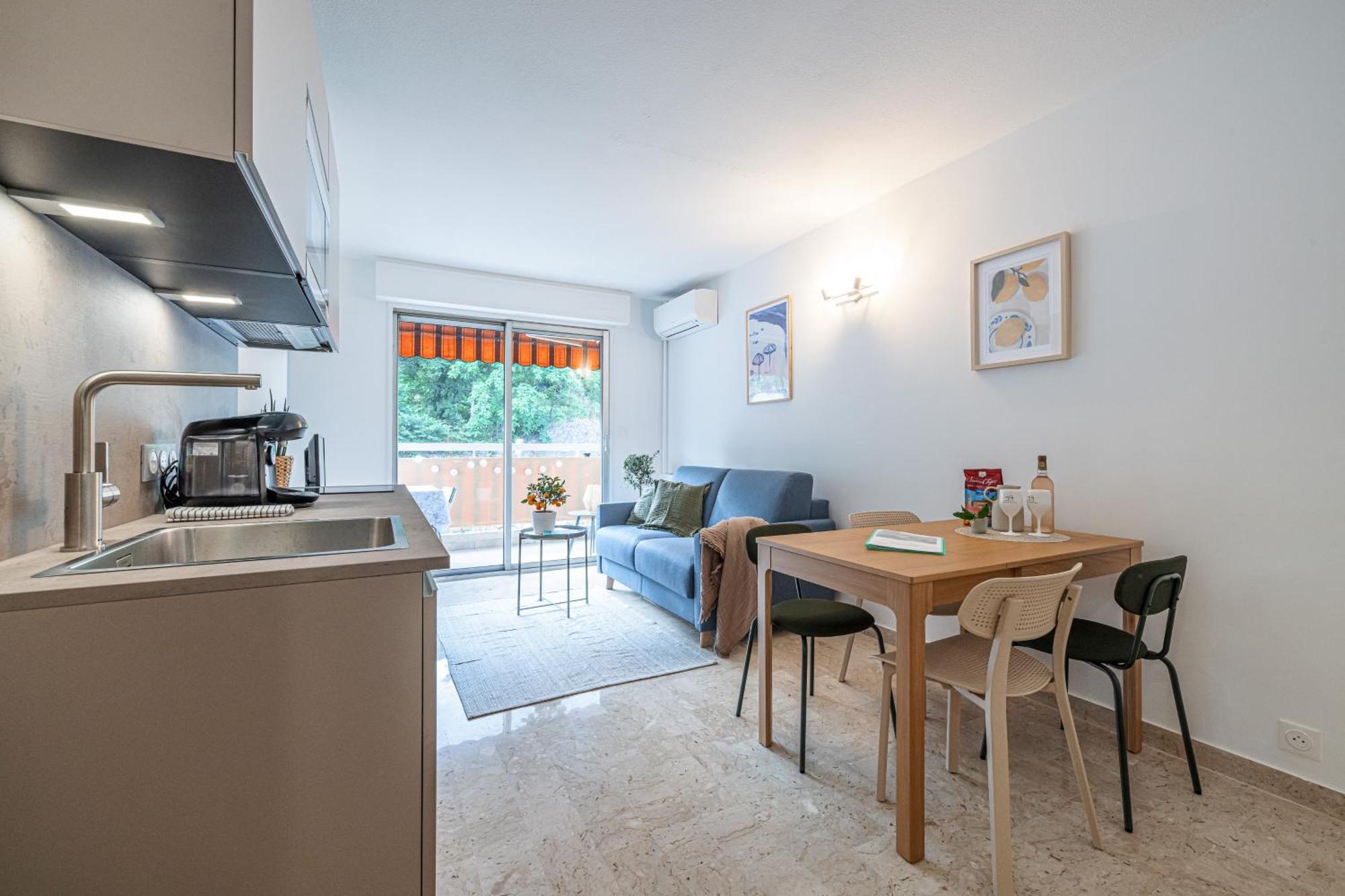 Appartement 2P Renove Avec Terrasse Au Port De Nice Luaran gambar